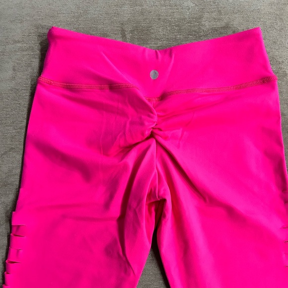 💗Jala Groove Leggings - Neon Pink - Small - Picture 3 of 10